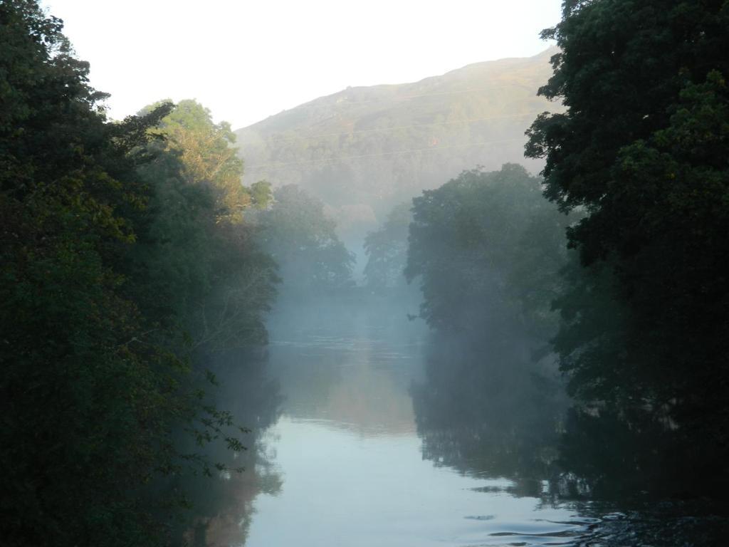 The Bridge Of Lochay Hotel Killin Eksteriør bilde
